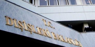 disislerinden-israilli-bakanin-mescid-i-aksa-baskinina-kinama-Qv99dYQv.jpg