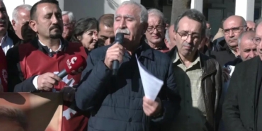 disk-genel-is-yoneticilerinin-goz-altina-alinmasi-izmirde-protesto-edildi-LbxY4HDi.jpg