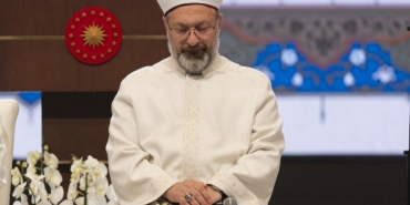 diyanetin-butcesi-yine-kiskandirdi-seyahatlere-744-milyon-harcanacak-44utel6N.jpg