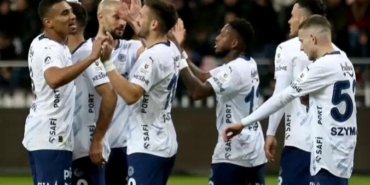 fenerbahcenin-slavia-prag-maci-kamp-kadrosu-belli-oldu-yildiz-futbolcu-listede-yok-6iHUyfQA.jpg