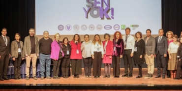 izmirde-baska-sen-yok-sempozyumu-bagimlilik-farkindaligi-artiriliyor-7iU8AtPL.jpg