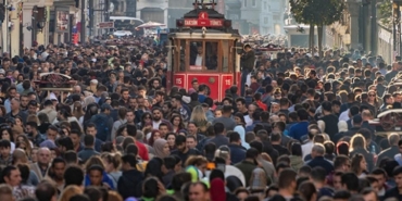 nufuslariyla-50-ili-geride-biraktilar-iste-turkiyenin-en-kalabalik-10-ilcesi-BrL38k3Z.jpg