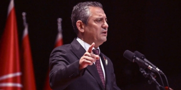 ozel-bahcesaray-belediyesine-kayyum-atanmasina-tepki-gosterdi-bir-caresizligin-itirafidir-17weVAZv.jpg