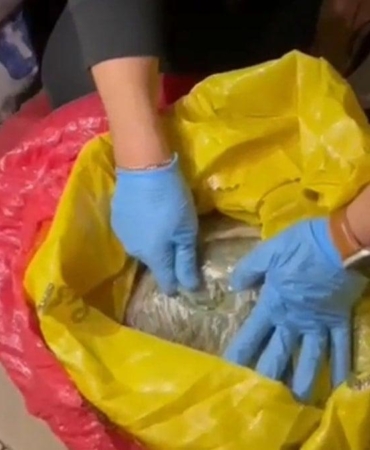 kumeste-1-kilo-400-gram-esrar-yakalandi-zuSDxzz1.jpg